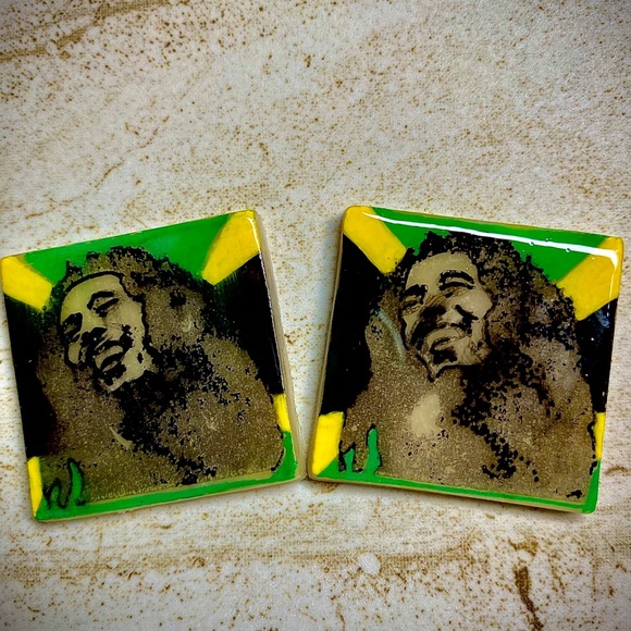 Bob Marley stud earrings - Picture 3 of 3